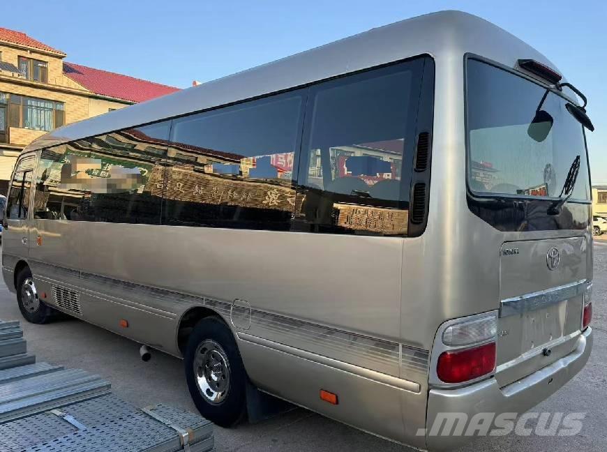 Toyota Coaster Medkrajevni avtobusi