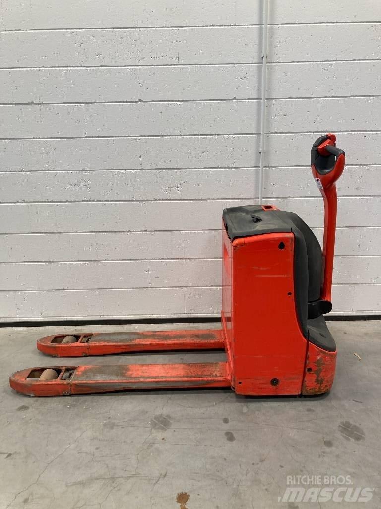 Linde T16/1152 Električni nizko dvižni viličar