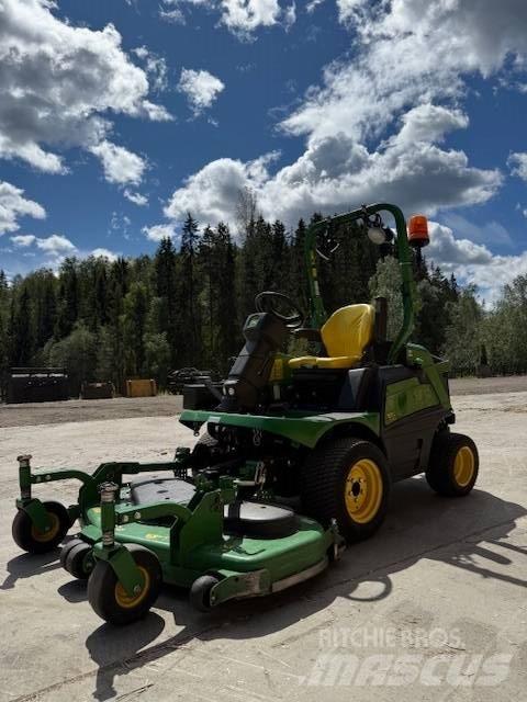 John Deere 1570 Vrtni traktor kosilnice