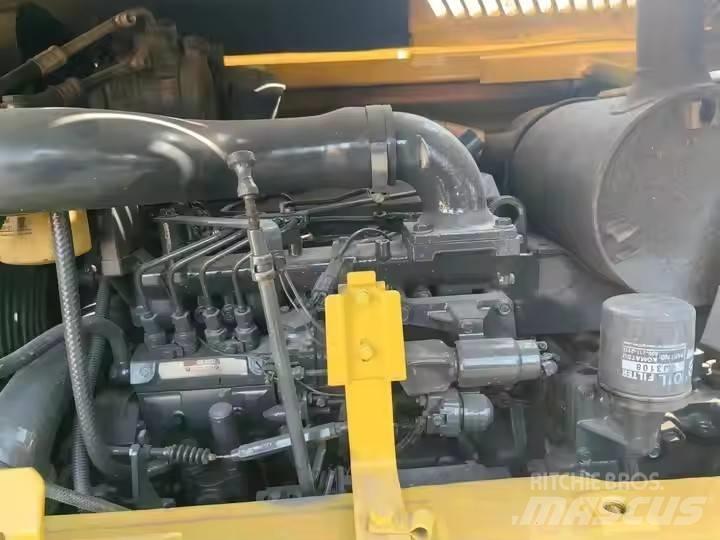 Komatsu PC60 Bagri goseničarji