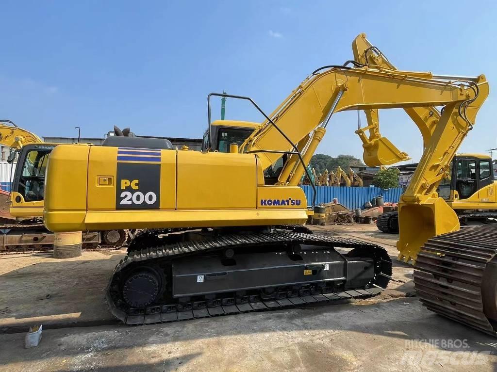 Komatsu PC 200-7 Bagri goseničarji