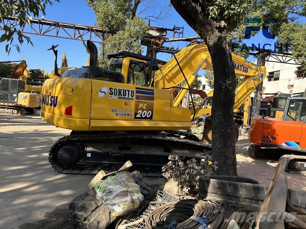 Komatsu PC 200 Bagri goseničarji