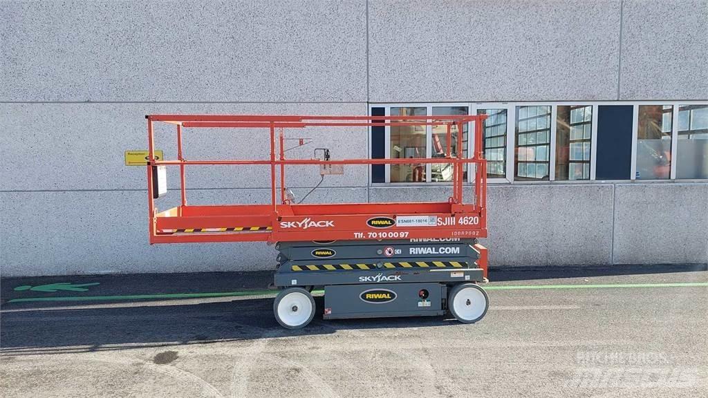 SkyJack SJIII4620 Škarjaste dvižne ploščadi