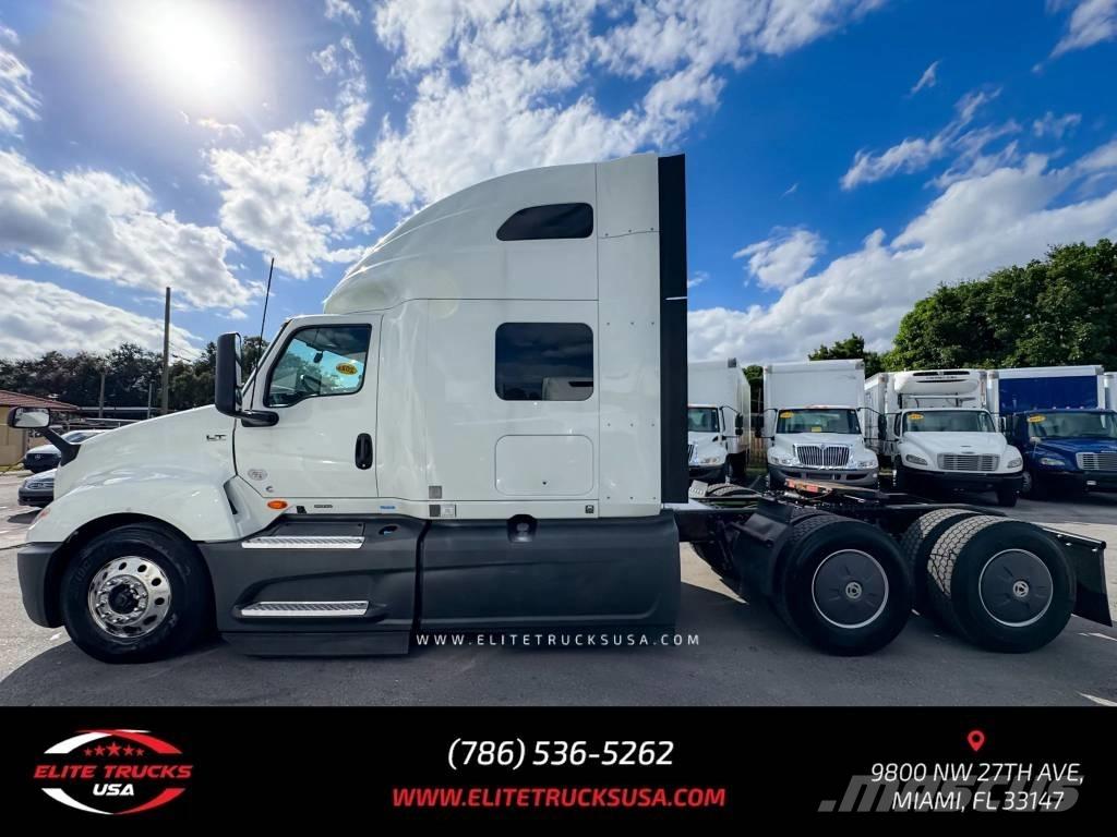 International LT Vlačilci