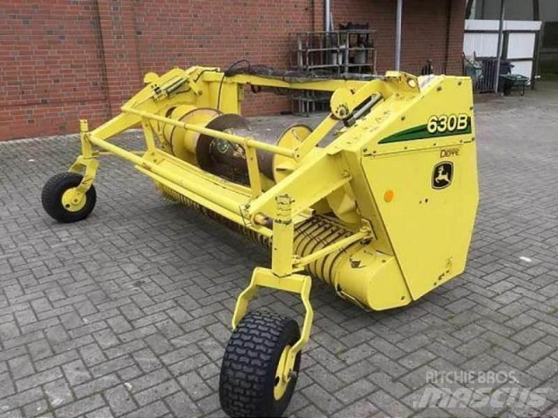 John Deere 630 B Dodatna oprema za kombajne