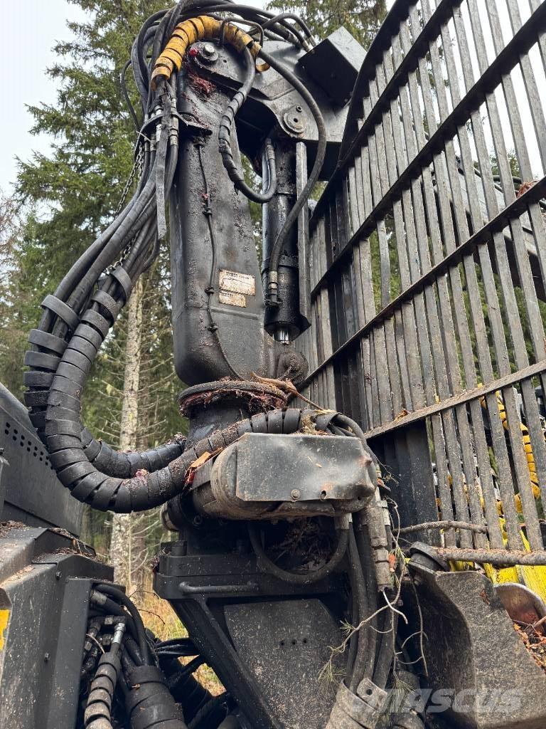 Ponsse WISENT 8W Forwarderji