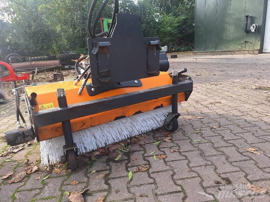  Bavo 1200 Cestni pometači