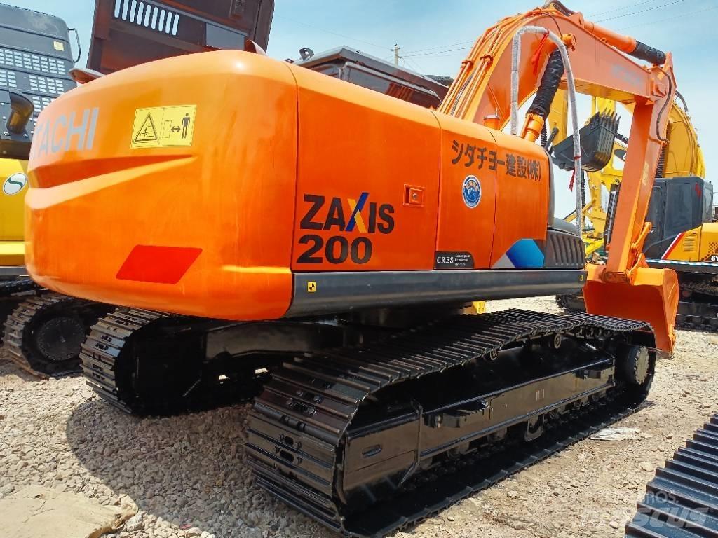 Hitachi ZX 200 Bagri goseničarji