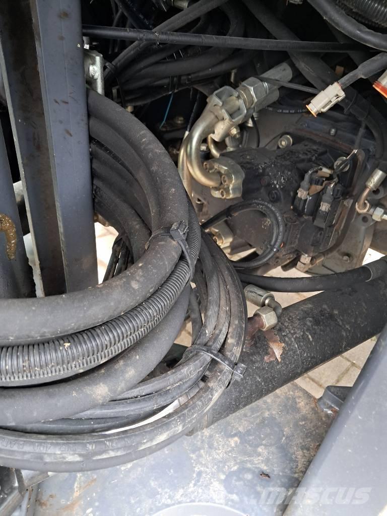 Terex TL 120 Kolesni nakladalci