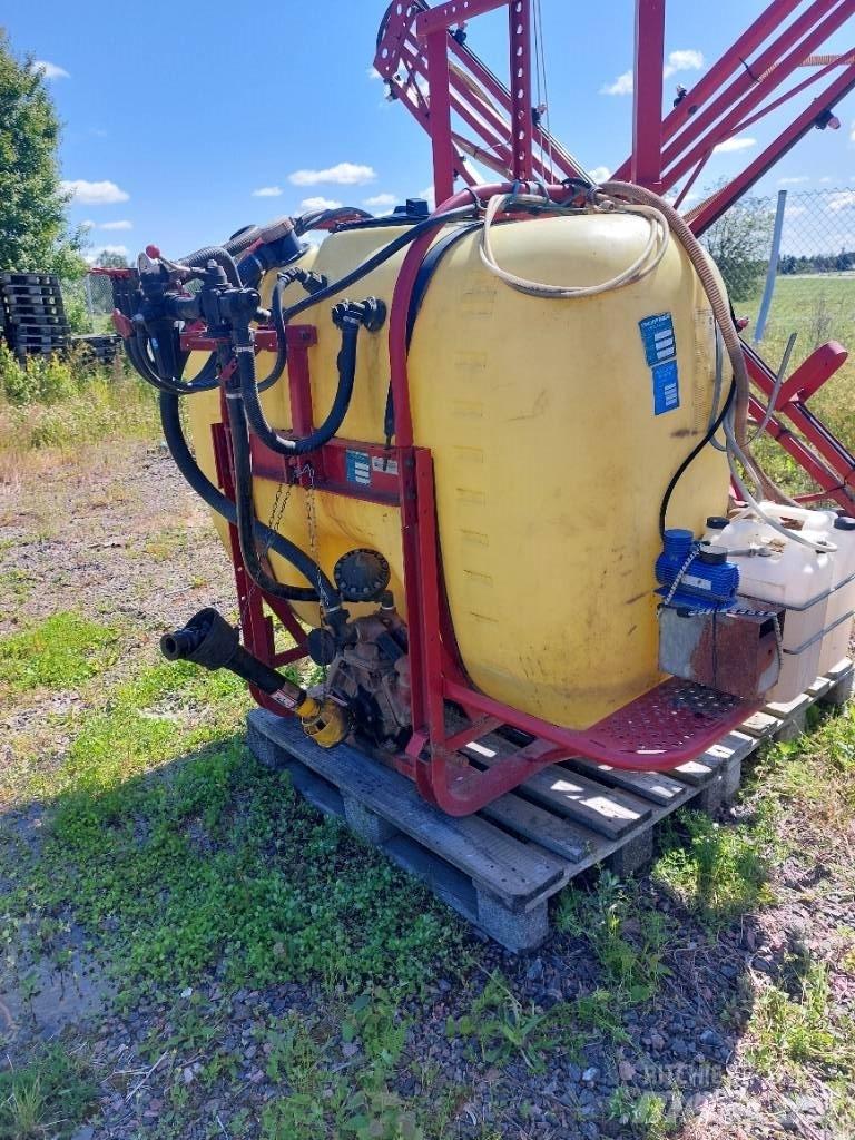 Hardi NK 800/12m Montirane škropilnice