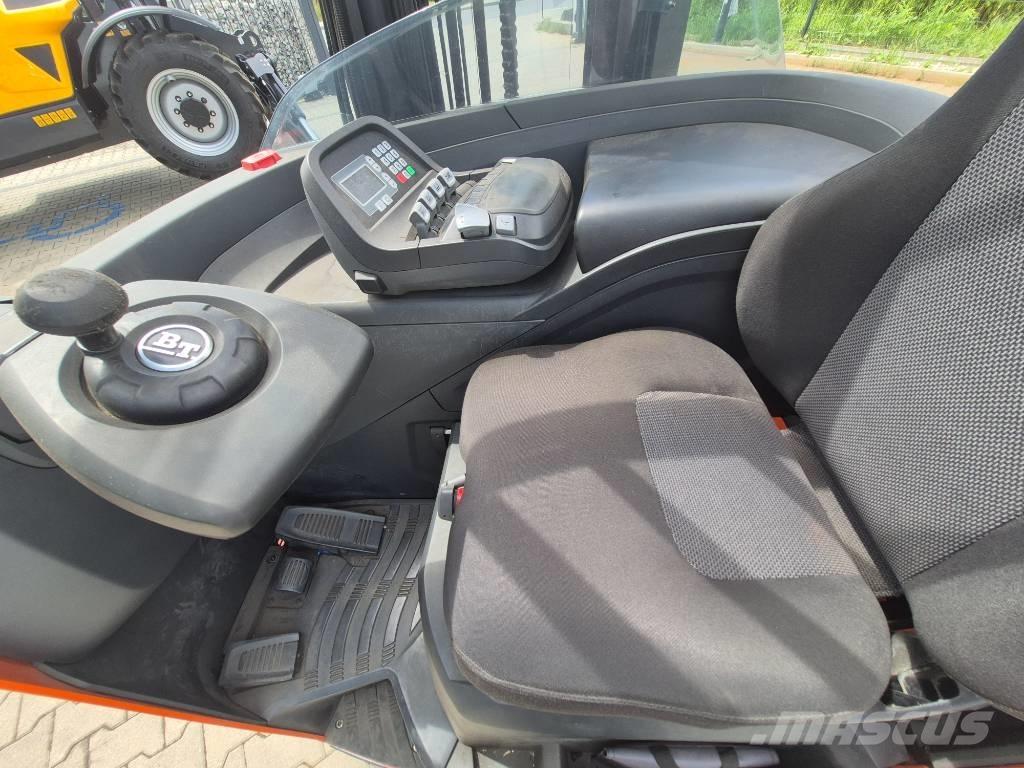 Toyota RRE 140 Viličarji s pomičnim teleskopom