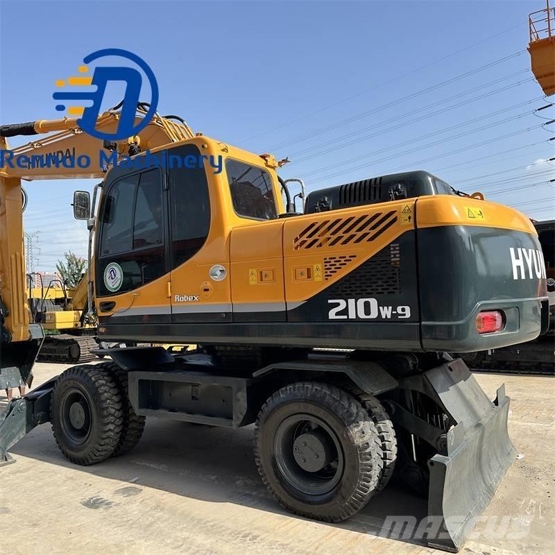 Hyundai 210W-9 Bagri na kolesih