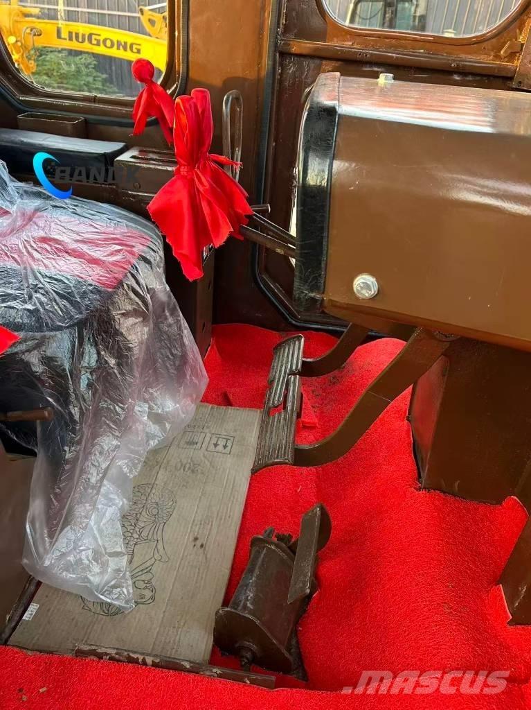 CAT D 8 K Buldožerji goseničarji