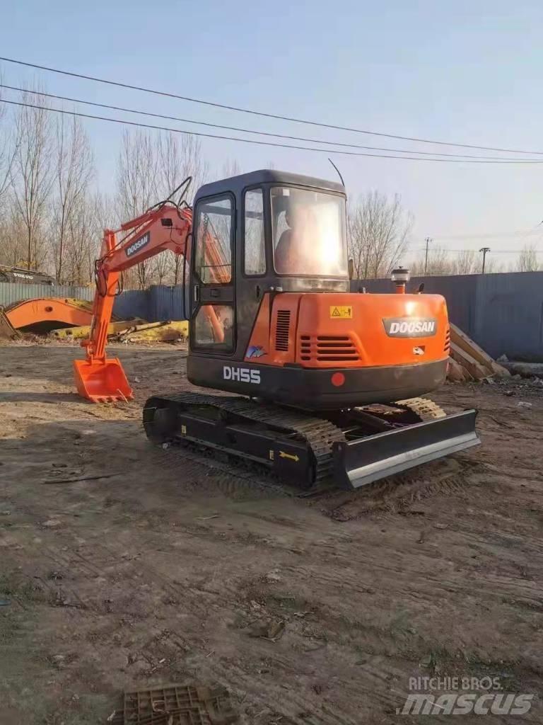 Doosan DH55 Bagri goseničarji