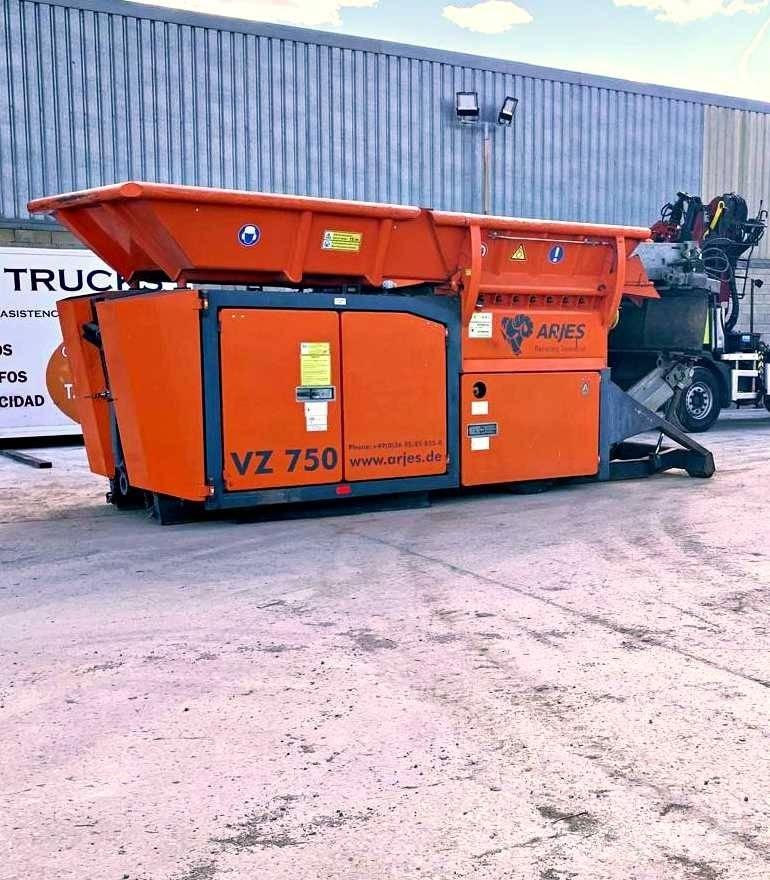 Arjes VZ 750 D Gozdarski mulčerji