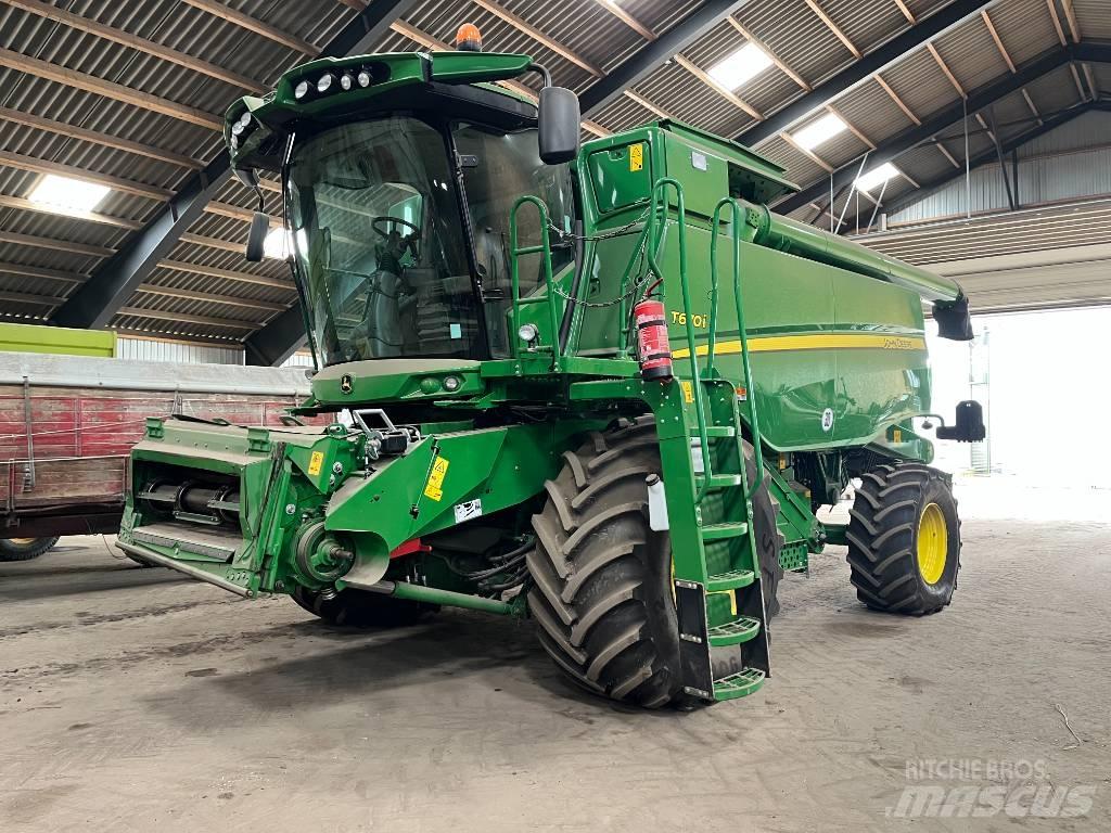 John Deere T670 Kombajni