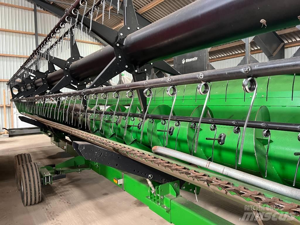 John Deere T670 Kombajni