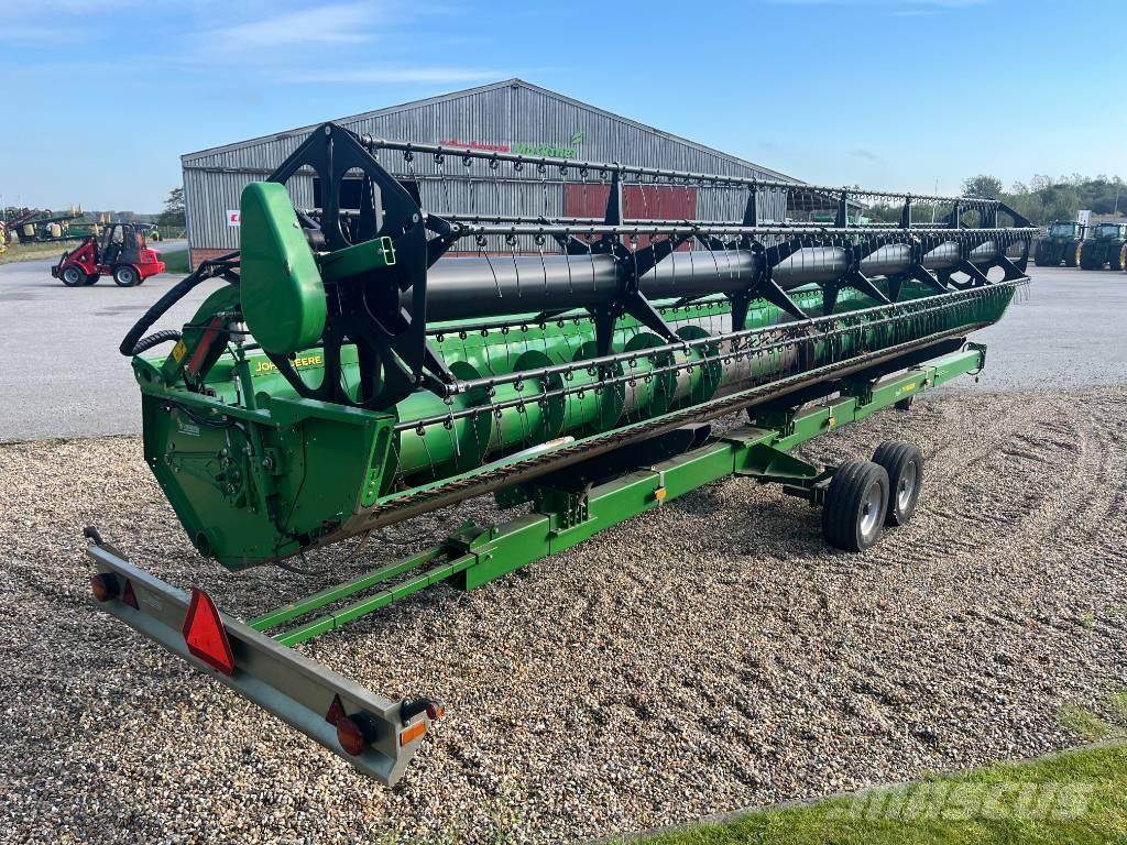 John Deere T670 Kombajni