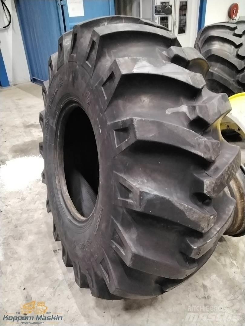 Nokian Trs 23,1x26 Gume, kolesa in platišča