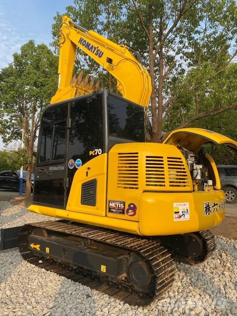 Komatsu 70-8 Bagri goseničarji
