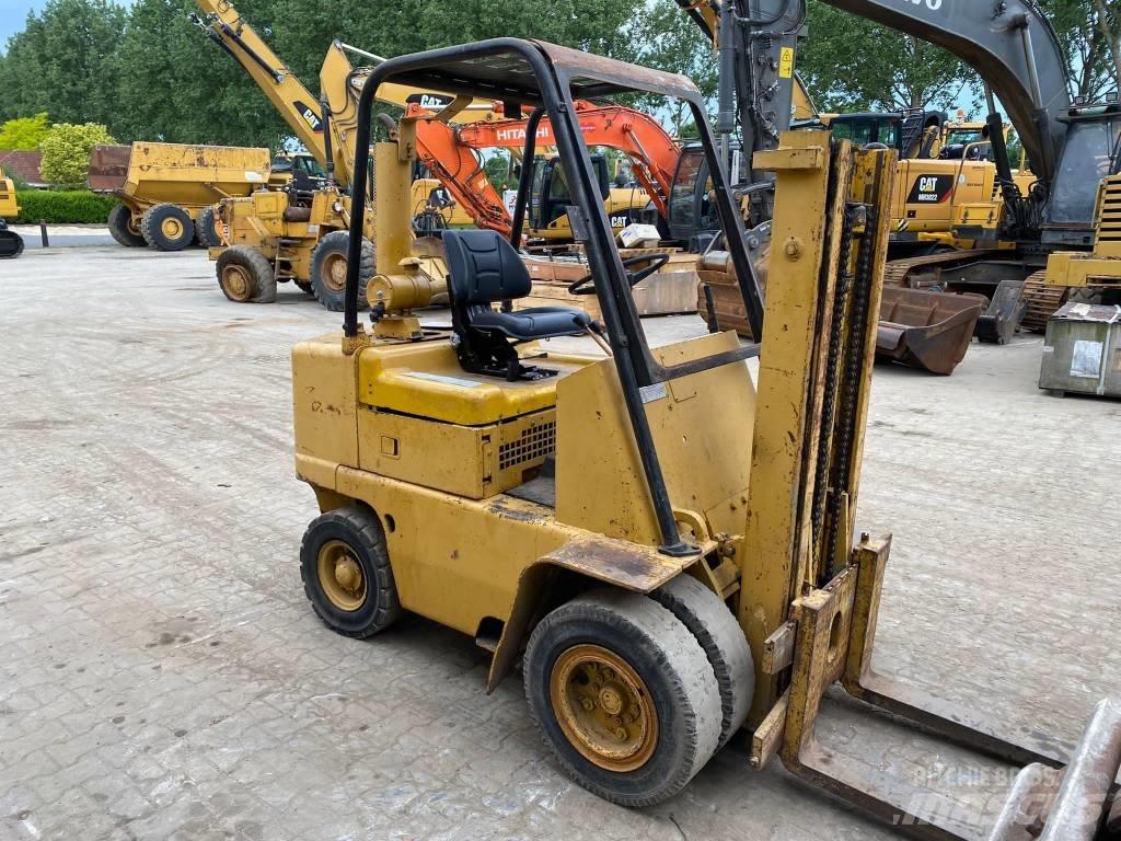 CAT V 50 B Dizelski viličarji