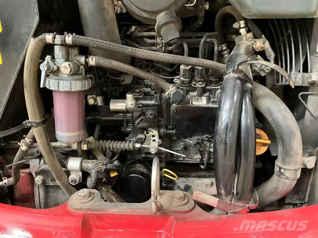 Takeuchi TB 216 Mini bagri <7t