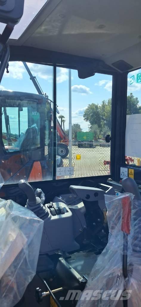 Hitachi ZX33U Bagri goseničarji