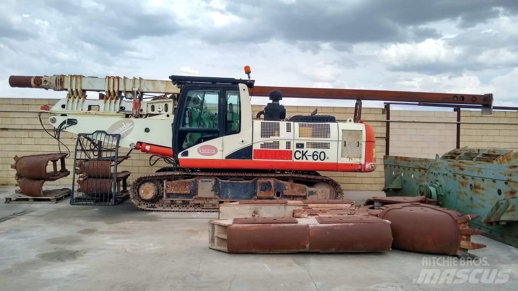 CAT 330C Bagri goseničarji