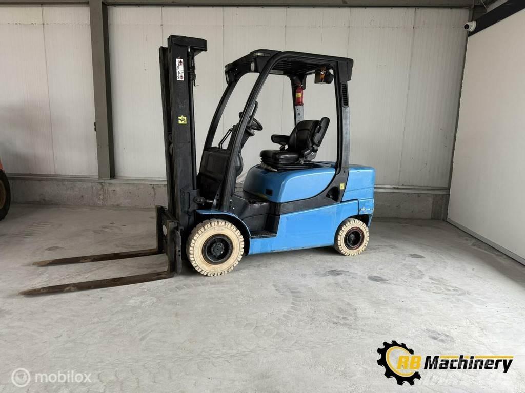 Yale GDP25LX Viličarji - drugo