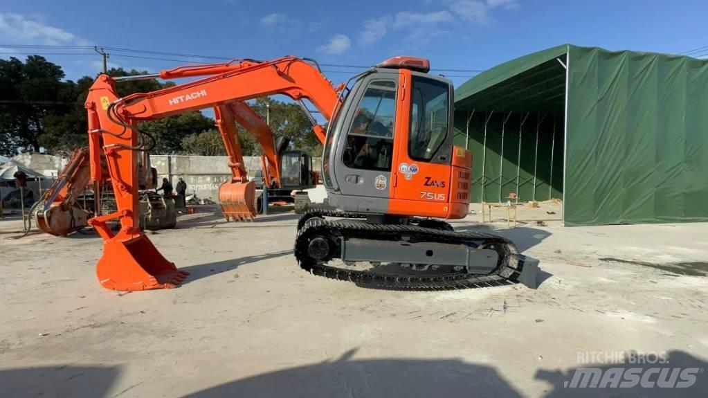 Hitachi ZX75US Mini bagri <7t