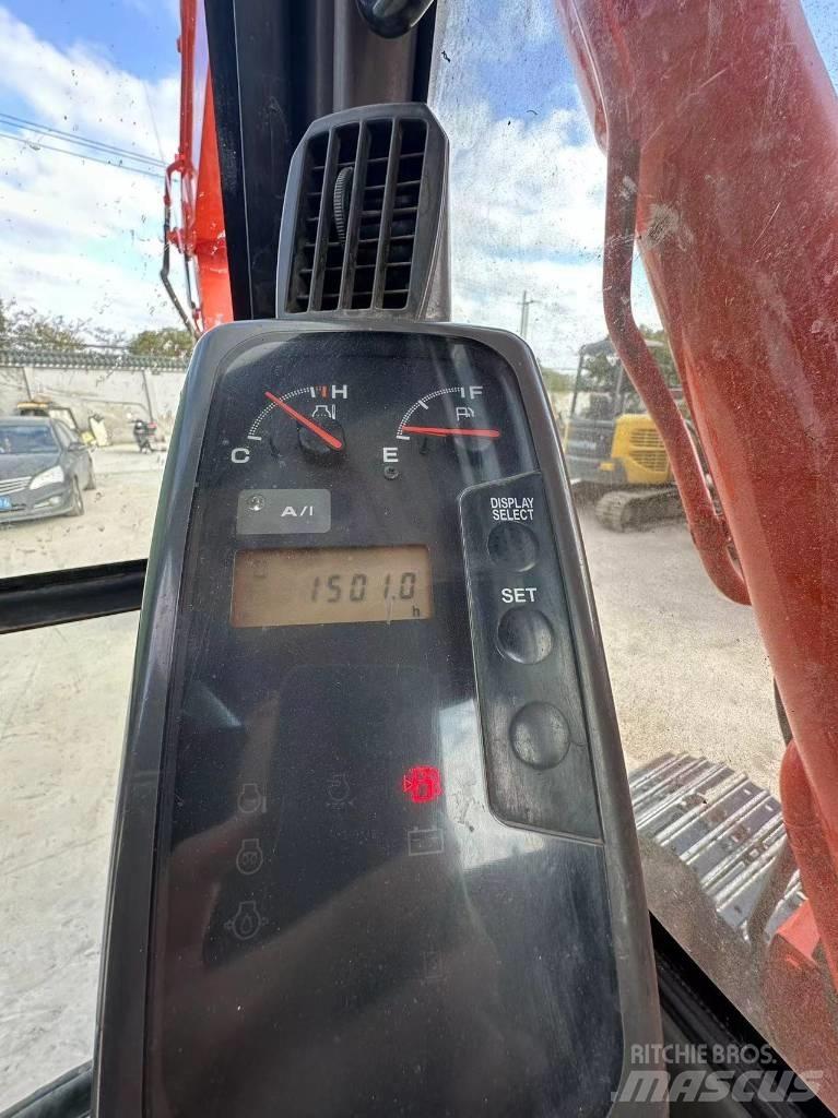Hitachi ZX75US Mini bagri <7t