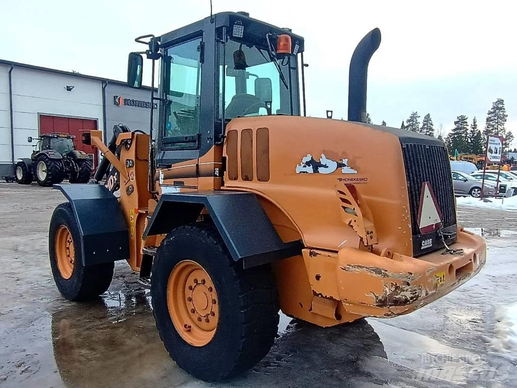 CASE 521D XT Kolesni nakladalci