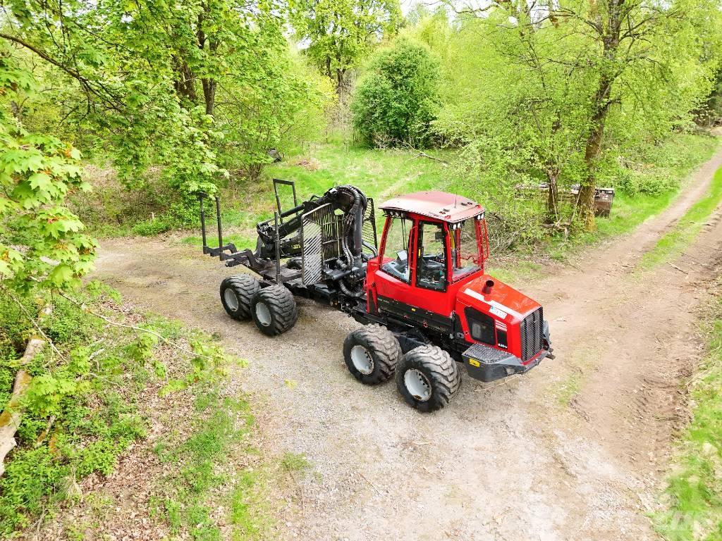 Komatsu 835 TX Forwarderji