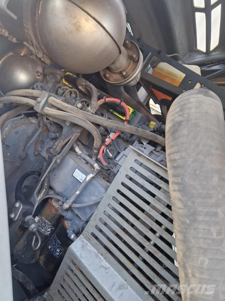 Kramer 8155 Kolesni nakladalci