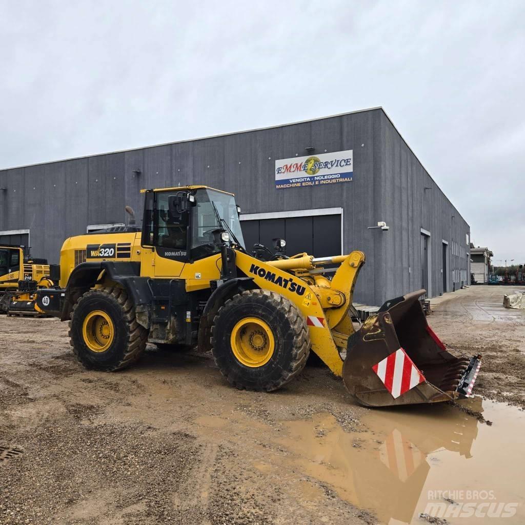 Komatsu WA 320-8 Kolesni nakladalci