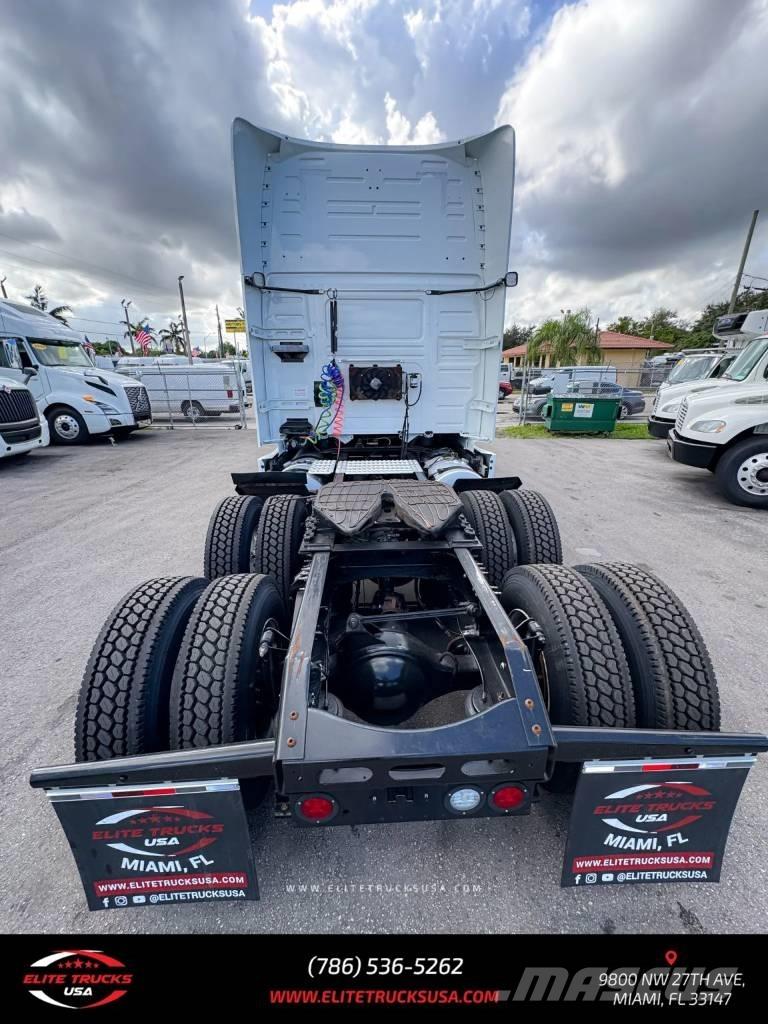 Volvo Commercial VNL Vlačilci