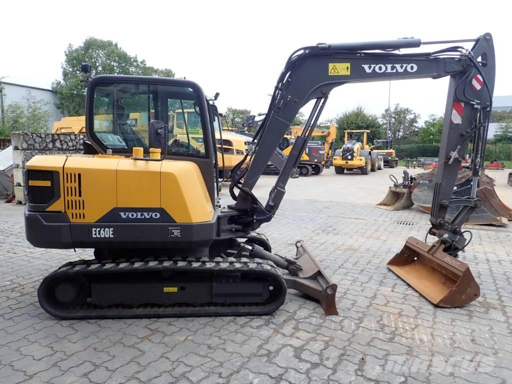 Volvo EC 60 E Midi bagri 7t – 12t