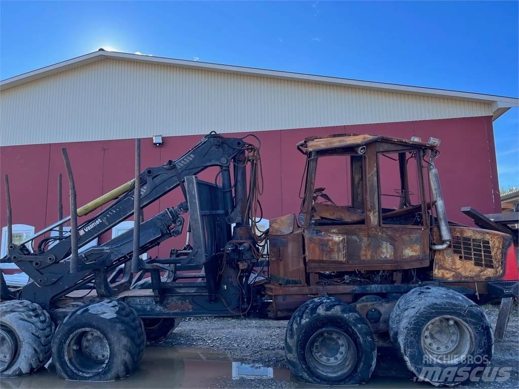Komatsu 840TX Forwarderji