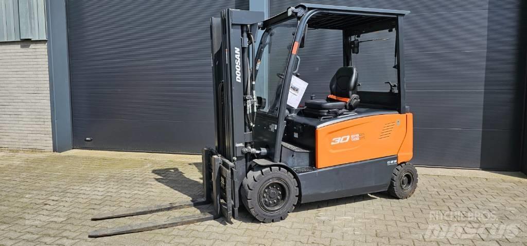 Doosan B 30 X-7 Električni viličarji