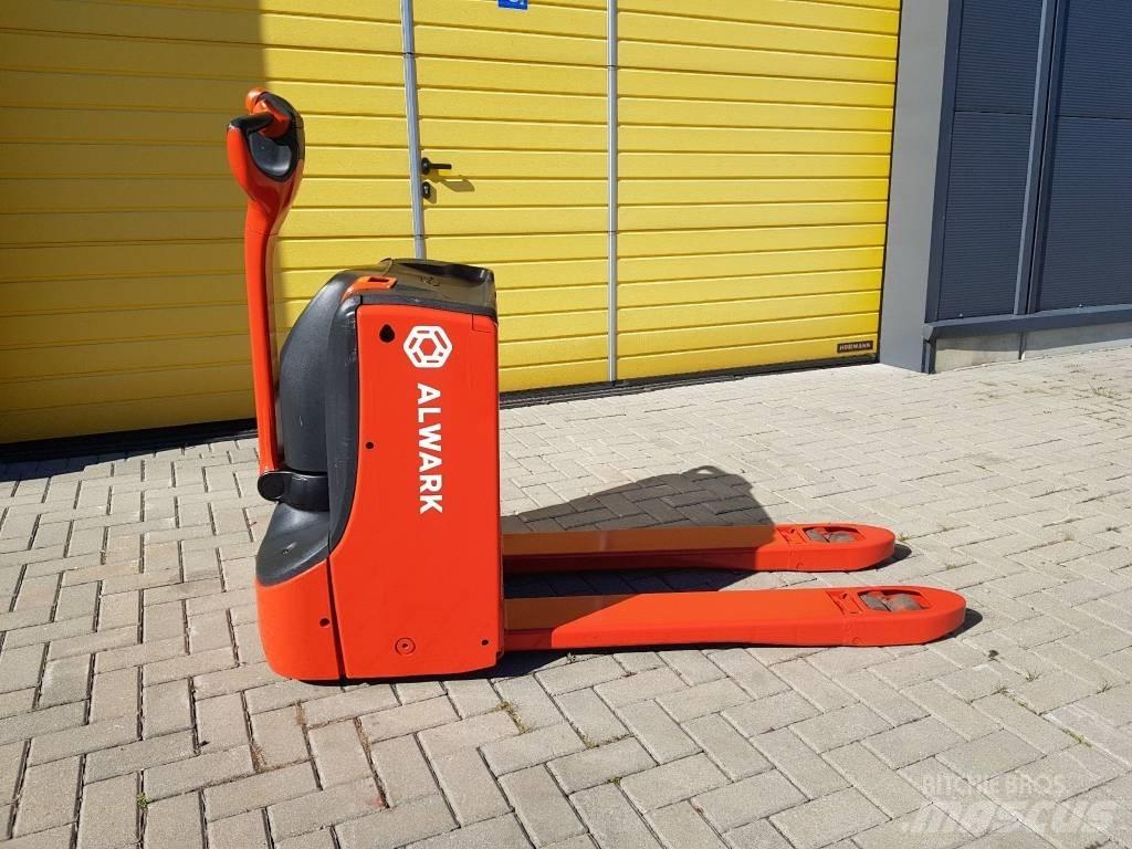 Linde T16 Ročni paletnik