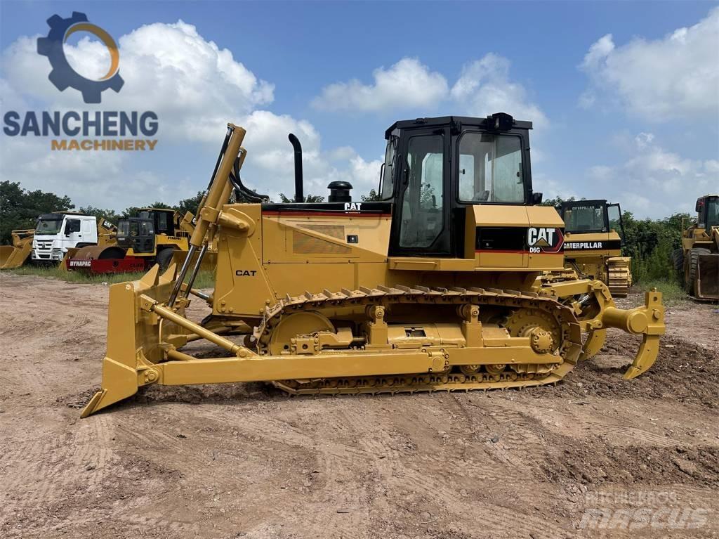 CAT D 6 G Buldožerji goseničarji