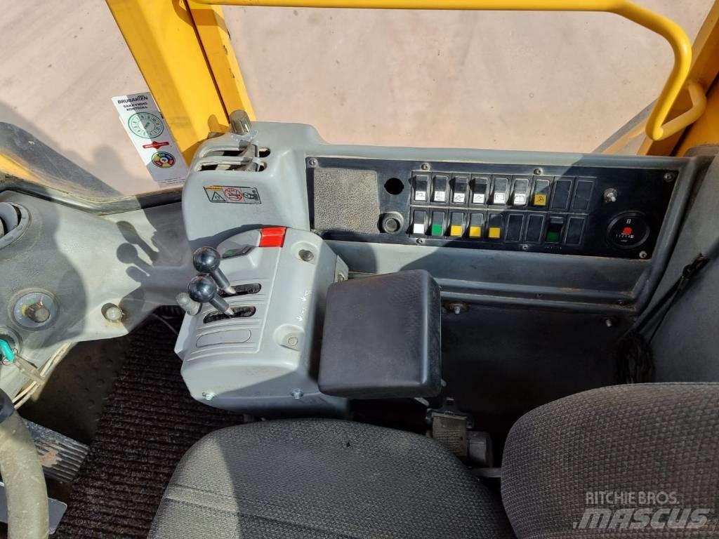Volvo L 180 E Kolesni nakladalci