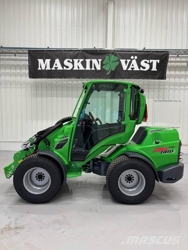 Avant 860 i Skid steer mini nakladalci
