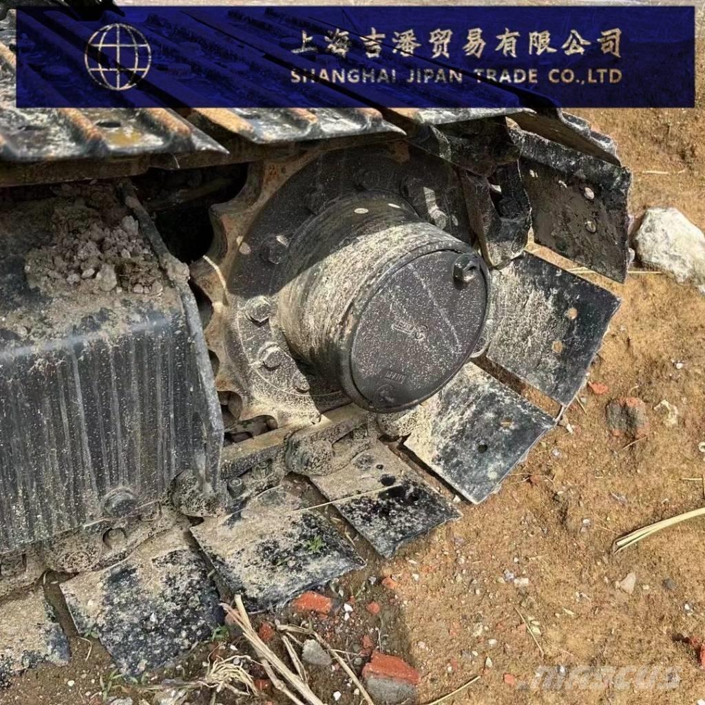 Komatsu PC 56 Bagri goseničarji