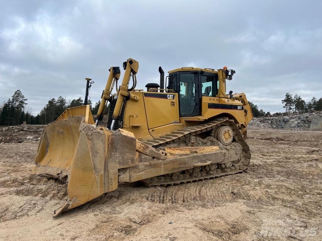 CAT D 8 T Buldožerji goseničarji