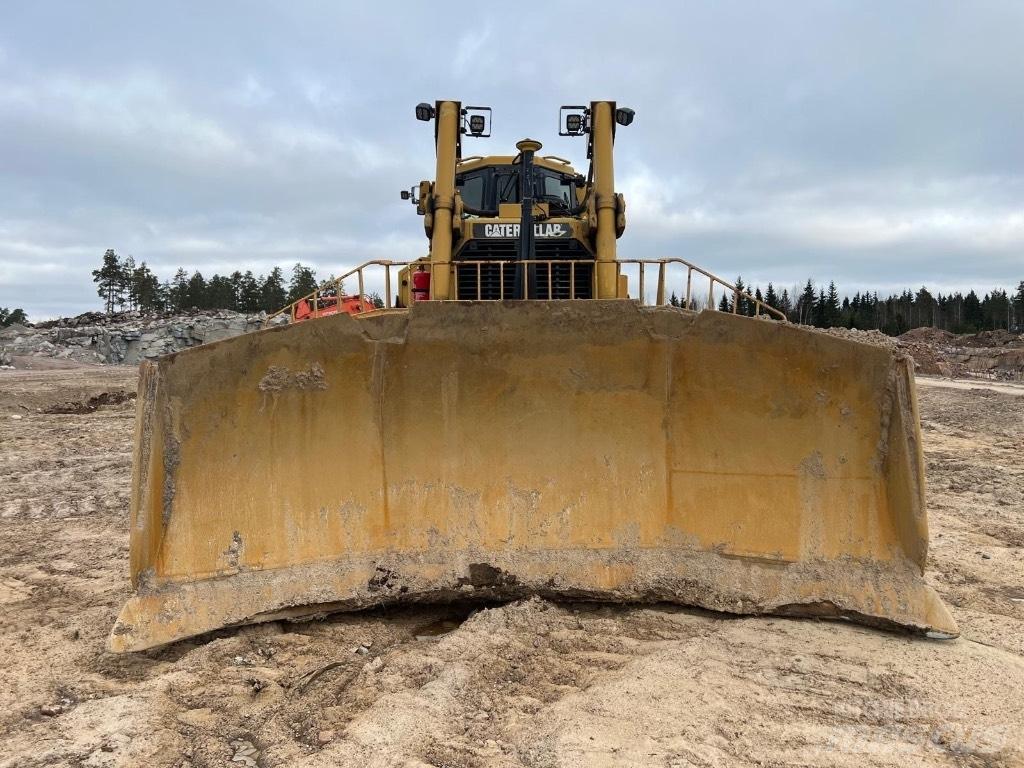 CAT D 8 T Buldožerji goseničarji