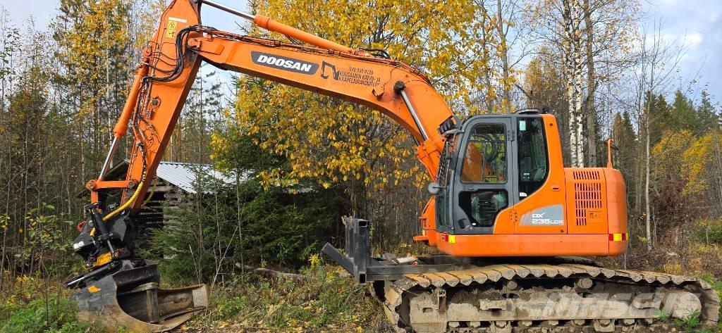 Doosan DX 235 LCR Bagri goseničarji