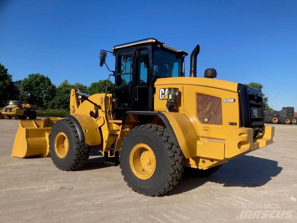 CAT 938M Kolesni nakladalci