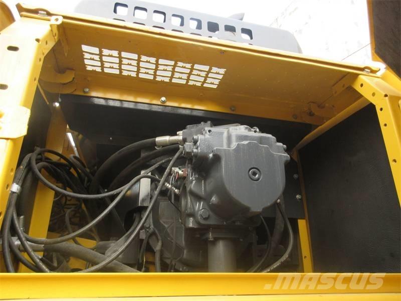 Komatsu PC 450 Bagri goseničarji