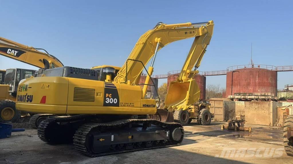 Komatsu PC 300 Bagri goseničarji